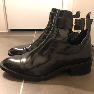 Black Zara ankle boots